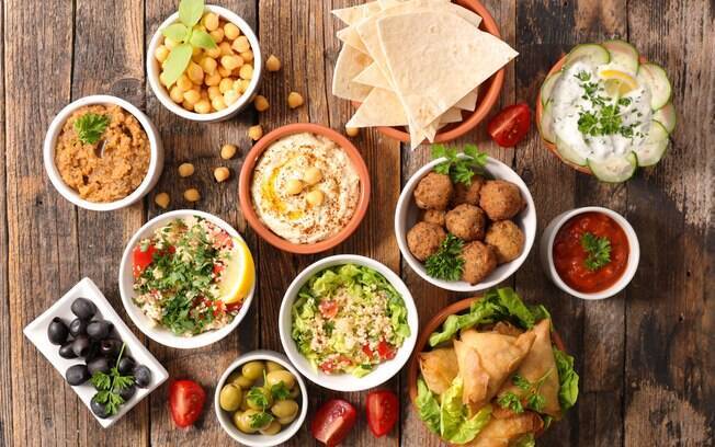 Ainda não sabe qual comida árabe experimentar? Especialista lista duas receitas fáceis e práticas; confira