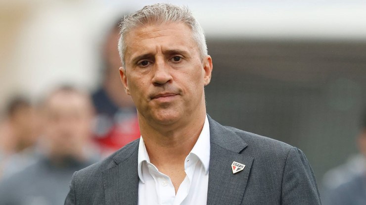 Crespo sobre seu futuro após goleada: “Quero ajudar o São Paulo”