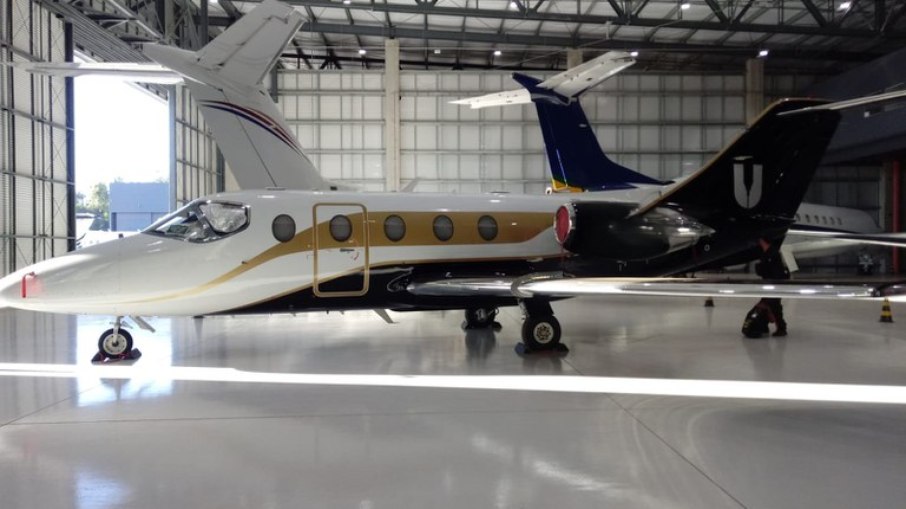 Jato supostamente pertencente à Unikka Pharma