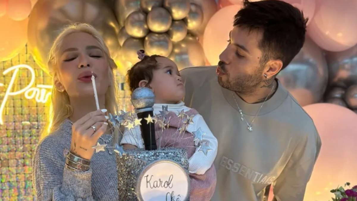 Karoline Lima comemora aniversário com filha e Gui Araújo