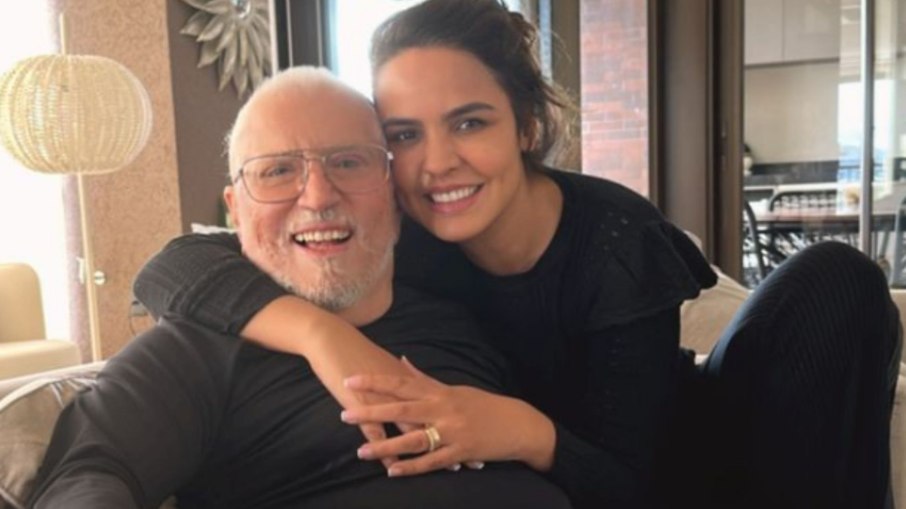 Conheça Renata Domingues, mulher de Carlos de Nóbrega Conheça Renata Domingues, mulher de Carlos de Nóbrega