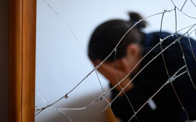 Mulheres agora estarão protegidas pela Lei Marinha da Penha se sofrerem agressões, ameaças, perseguição ou intimidação em contextos comunitários, profissionais, institucionais ou eleitorais