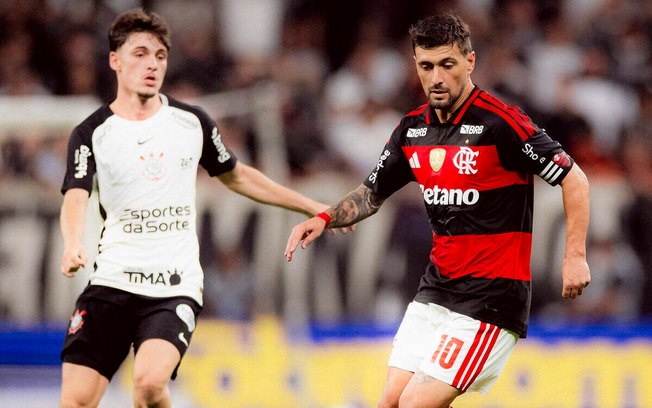 Romário e Claudio são os maiores goleadores da história do clássico entre Flamengo e Corinthian