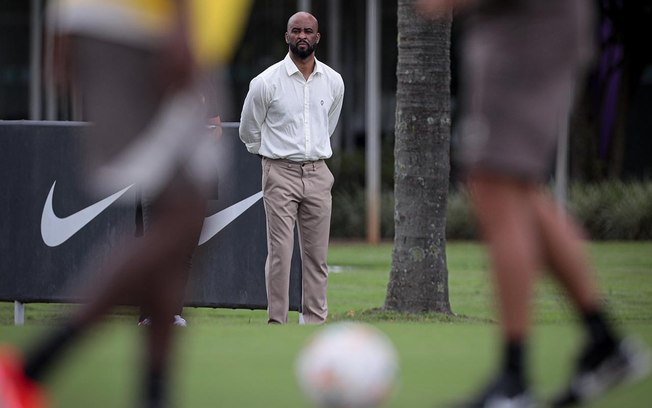 Fabinho Soldado está a frente do departamento de futebol do Corinthians