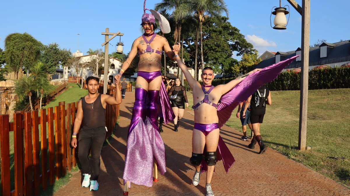 Hopi Pride 2026: Veja os Looks Mais Incríveis do Festival!
