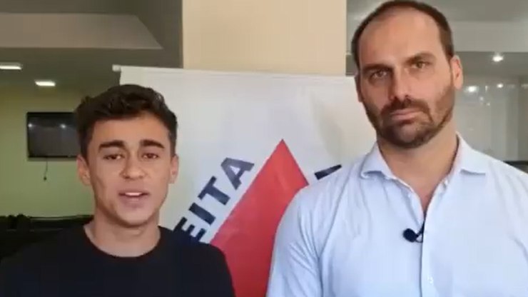 Eduardo Bolsonaro critica Nikolas Ferreira em rede social