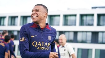 Real Madrid prepara oferta a Mbappé e define data limite 