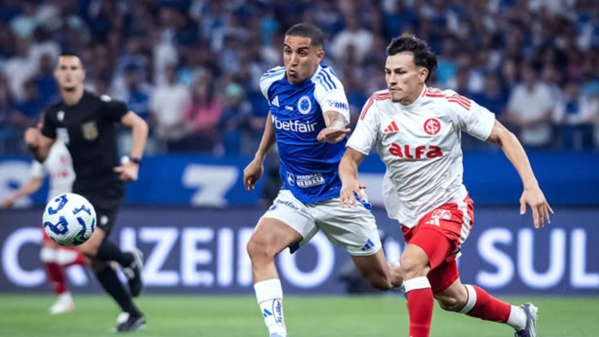 Equipes se enfrentaram na noite deste sábado no Mineirão Equipes se enfrentaram na noite deste sábado no Mineirão