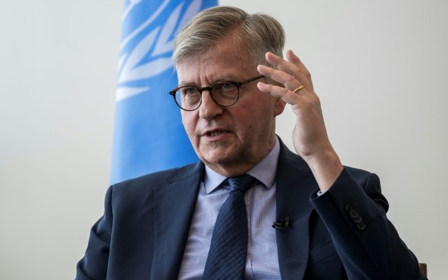 O subsecretário-geral de operações de paz da ONU, Jean-Pierre Lacroix, fala com a AFP na sede da ONU em Nova York, em 21 de maio de 2024