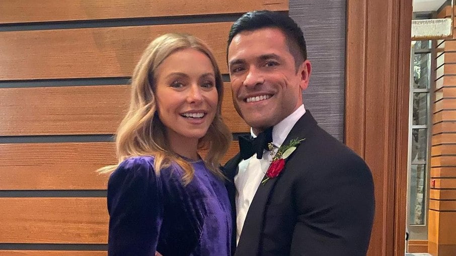 Kelly Ripa revelou que a perda de consciência foi conta de cistos no ovário