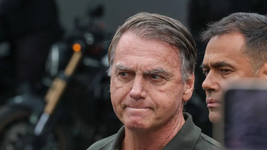 Mídia internacional reage à prisão do ex-presidente Jair Messias Bolsonaro. Mídia internacional reage à prisão do ex-presidente Jair Messias Bolsonaro.