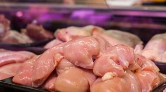 Pre%C3%A7o%20do%20frango%20cai%20em%20de%20julho