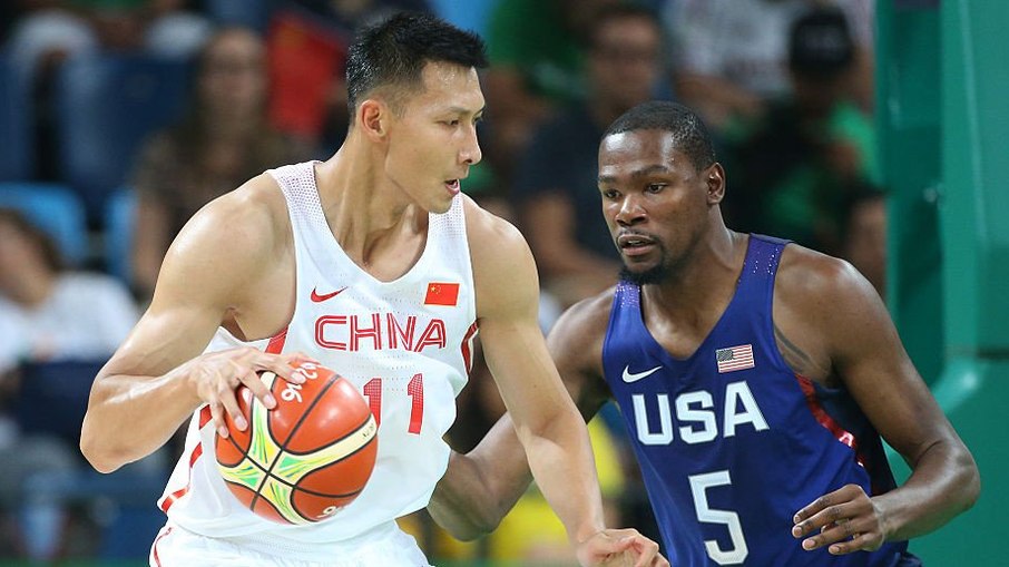 Yi Jianlian é considerado o segundo maior jogador da história do basquete chinês