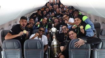 Botafogo%20comemora%20t%C3%ADtulo%20e%20Luiz%20Henrique%20manda%20recado%20a%20rivais