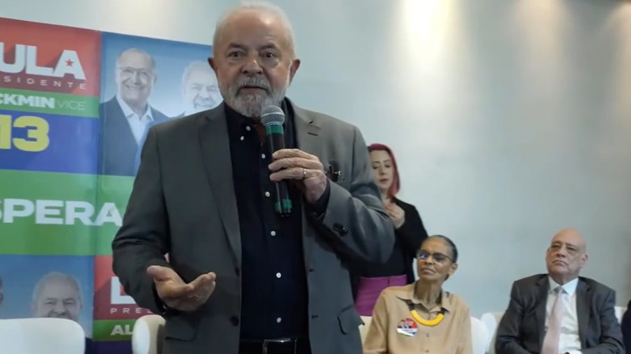 Lula em encontro com os evangélicos 