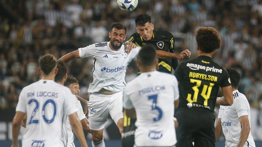 Botafogo e Cruzeiro empataram sem gols no Nilton Santos