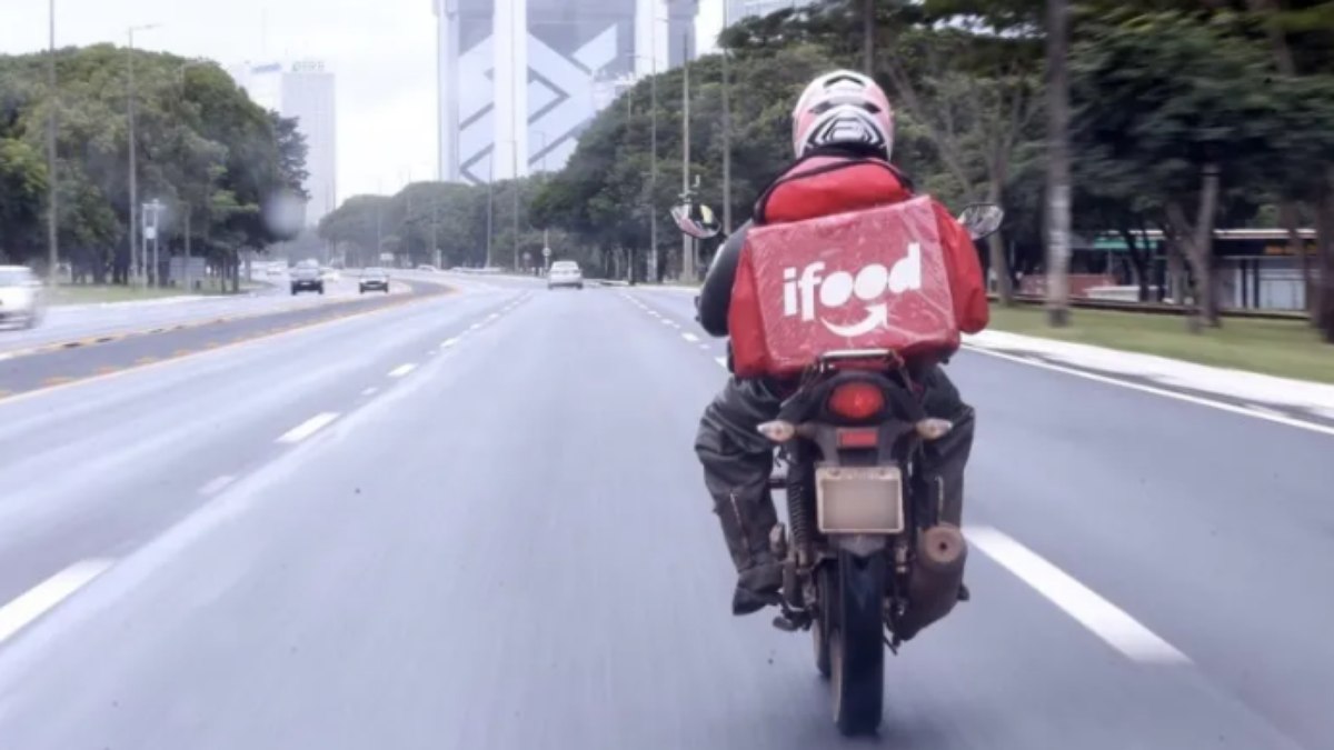 Motoristas de aplicativo, taxistas e entregadores terão acesso à linha de crédito