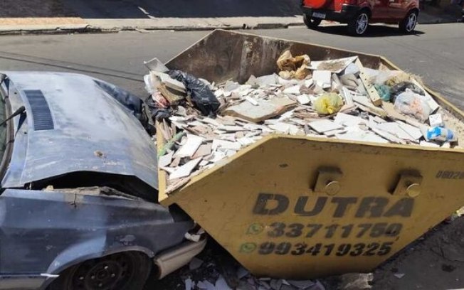 Colisão entre carro e caçamba é registrada no Cidade Aracy II