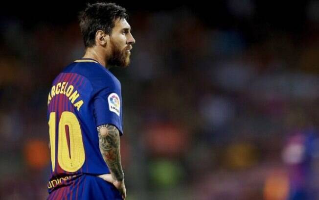 Messi exige que o Barcelona contrate reforços de peso para seguir no clube