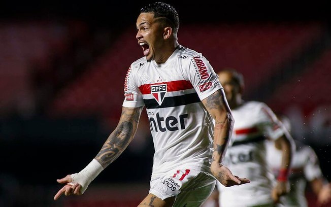 Dorival Jr. deve escalar Luciano no time titular contra a LDU