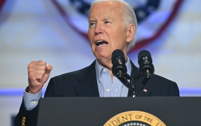 O presidente dos EUA, Joe Biden, fala durante um comício de campanha em Madison, Wisconsin, em 5 de julho de 2024