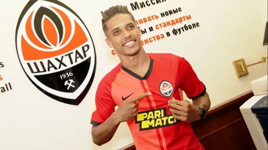 Shakhtar Donetsk anuncia a contratação do brasileiro Pedrinho