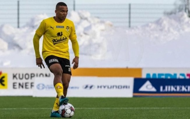Gabriel Bispo comemora gol decisivo na classificação do KuPS para as quartas da Copa da Finlândia