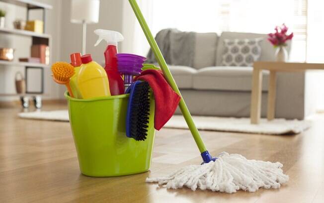 Chegou a hora de limpar a casa! Realizar uma limpeza completa com frequência é essencial para deixar tudo em ordem 