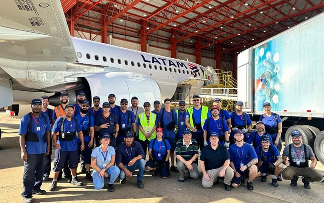 Latam recebe em São Carlos Airbus A321 direto da fábrica já carregado com doações para o RS Latam recebe em São Carlos Airbus A321 direto da fábrica já carregado com doações para o RS