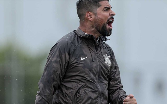 Corinthians encara o Atlético-GO fora de casa pela oitava rodada do Campeonato Brasileiro