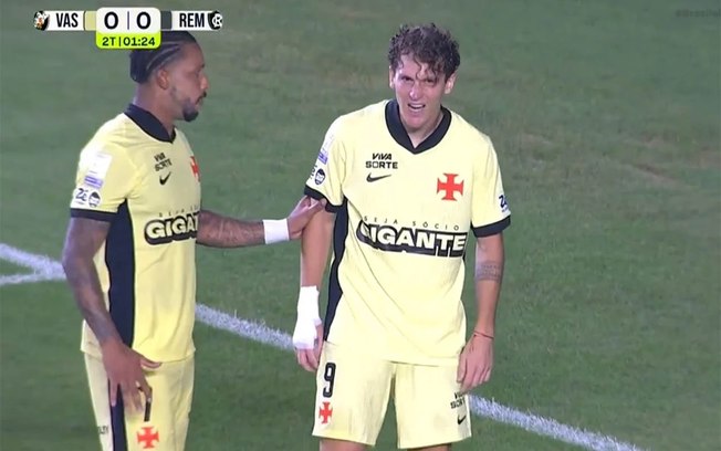 Facundo Colidio põe a mão na coxa e preocupa comissão técnica Facundo Colidio põe a mão na coxa e preocupa comissão técnica