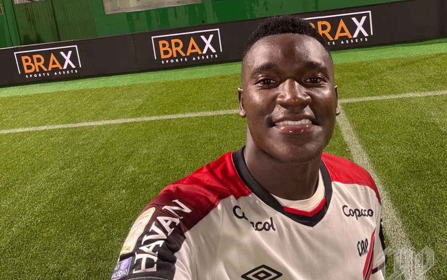 Viveros (9) marca duas vezes e já tem o mesmo número de gols do artilheiro de 2025, mesmo com oito rodadas ainda por disputar. Tem tudo para ampliar a marca