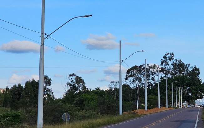 Expansão elétrica aquece mercado de postes de fibra de vidro