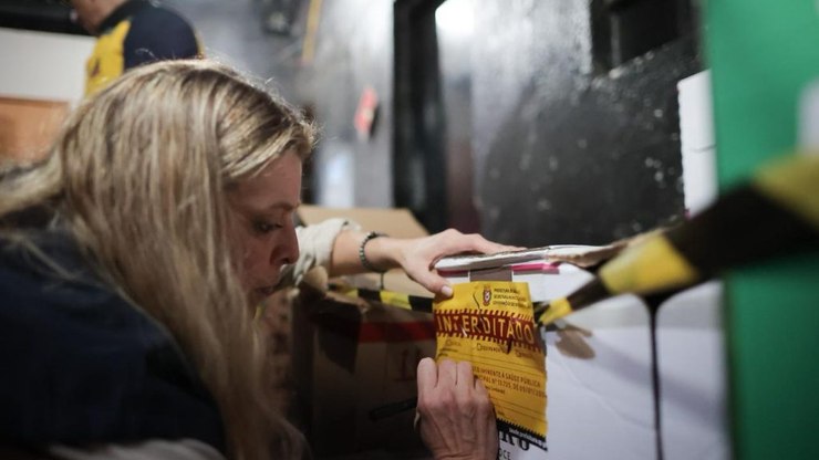 Metanol: SP interdita bares e apreende mil garrafas