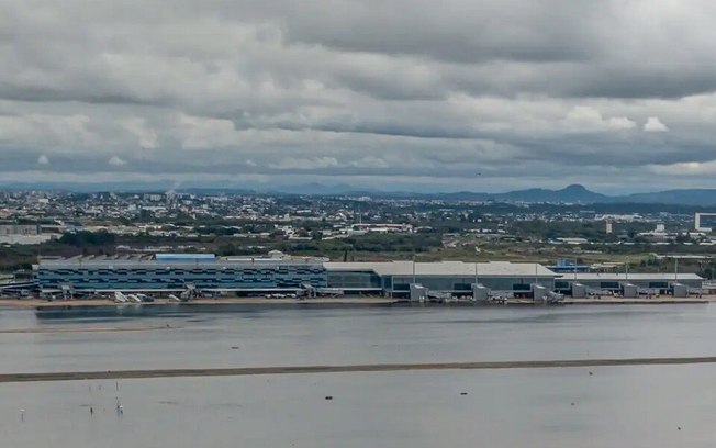 Aeroporto de Porto Alegre reinicia embarque e desembarque