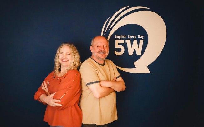 5W English reúne cerca de 100 professores licenciados e planeja expansão para cidades menores