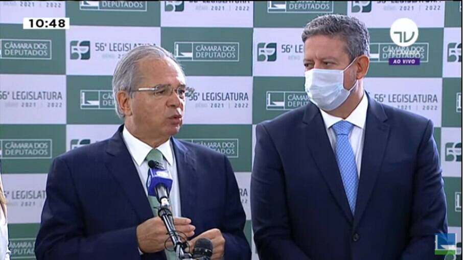 Guedes e Lira apresentando o projeto de reforma tributária de autoria do Executivo