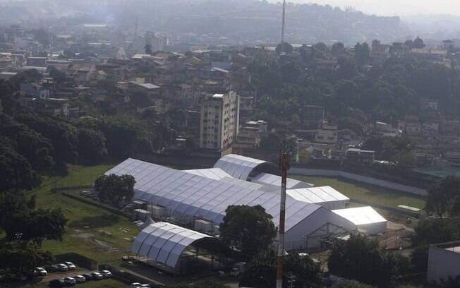 O Hospital de campanha em São Gonçalo já sofre com atraso de 22 dias nas obras