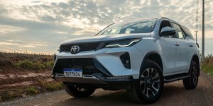 Toyota SW4: estilo raiz mantém o sucesso, apesar do preço alto
