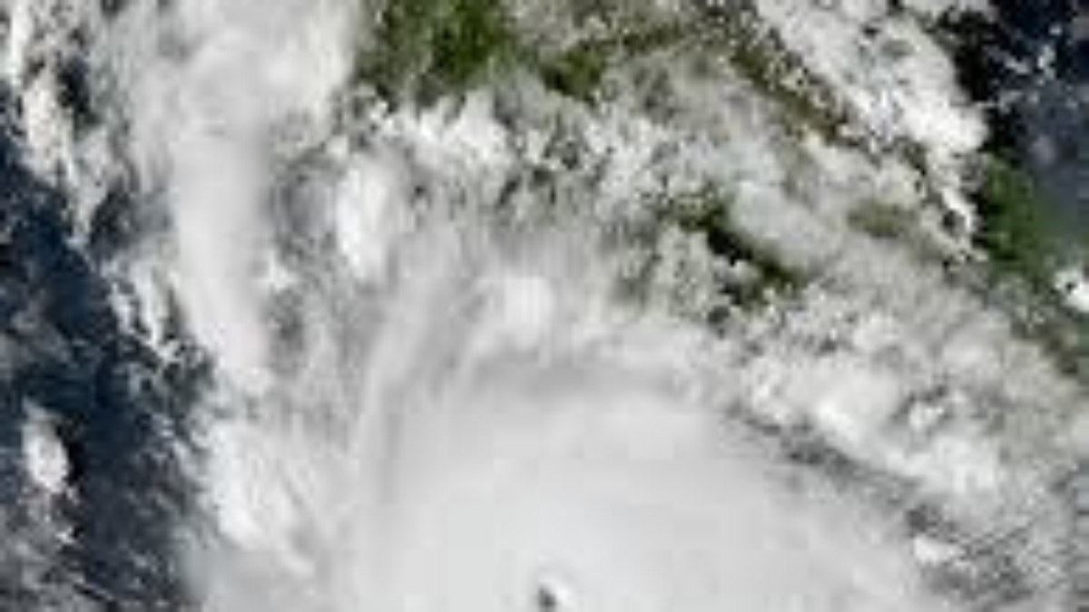 El Niño: furacão Polo bate recorde de fortalecimento acelerado - Foto