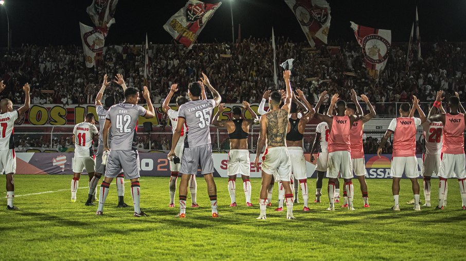Vitória defende invencibilidade de 18 jogos Vitória defende invencibilidade de 18 jogos