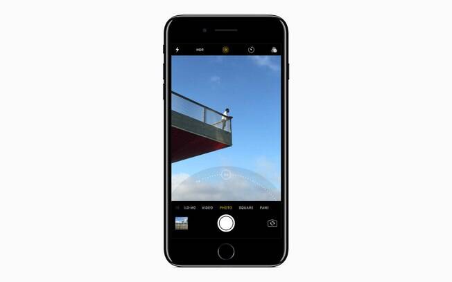 iPhone 7 Plus conta com 12 MP na câmera traseira e 7 MP, na frontal; diferença é a qualidade de imagens com zoom
