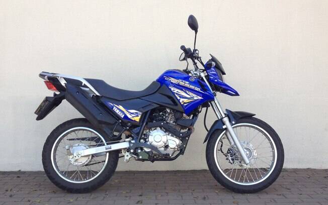 A Yamaha XTZ 150 Crosser tem porte de motocicleta maior e é ideal para uso urbano