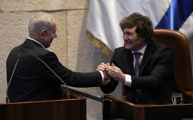 Presidente ultraconservador da Argentina, Javier Milei, é aliado do primeiro-ministro israelense, Benjamin Netanyahu Presidente ultraconservador da Argentina, Javier Milei, é aliado do primeiro-ministro israelense, Benjamin Netanyahu