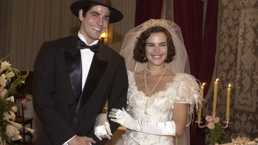 Gianecchini revela ter perdido 4 dentes contracenando com Ana Paula Arósio Gianecchini revela ter perdido 4 dentes contracenando com Ana Paula Arósio