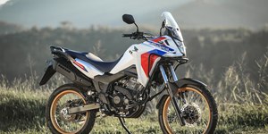Honda XRE 300 Sahara 2027 ganha controle de tração