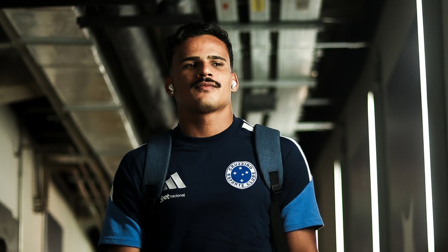 Kaiki, do Cruzeiro, é convocado por Carlo Ancelotti para a seleção 