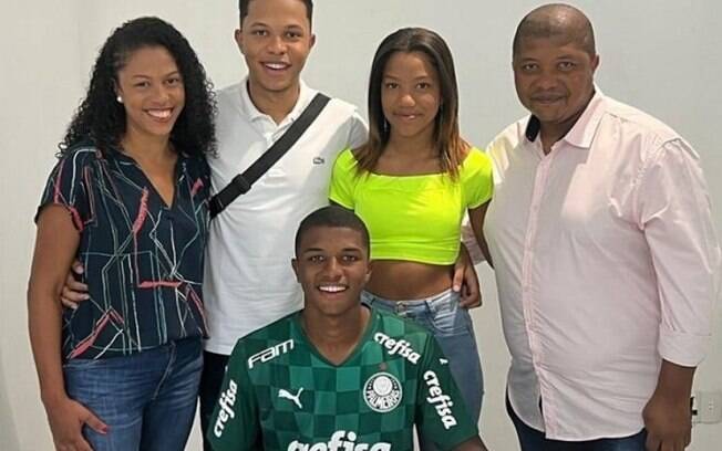 Palmeiras acerta com o volante Vitor, destaque do Ituano na Copinha