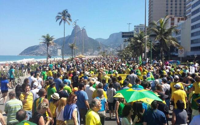 Manifestação contra a impunidade e contra a criação de fundo para financiar campanhas no Rio de Janeiro