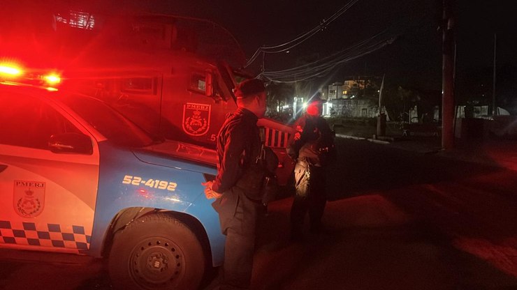 Eduardo Bolsonaro é chamado de louco por governador do MT e ataca